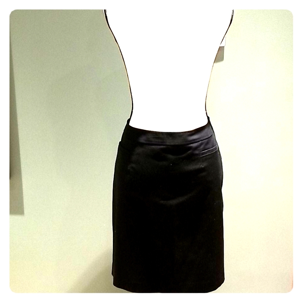 Halogen petite black skirt